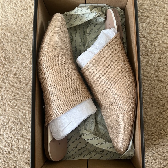 Anthropologie Kelsi Dagger Brooklyn Pointed-Toe Mules - Size 7.5 - Picture 4 of 7